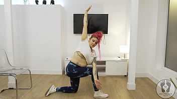 4k yoga training warmup jumping jacks skipping rope big tits