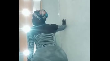 Imagine toi derrière ce cul