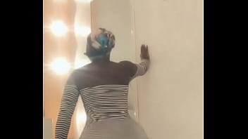 Imagine toi derrière ce cul