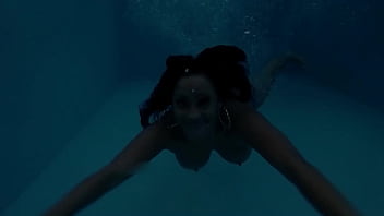 Maxine x gets her both holes dicked by shaun dam & his bbc