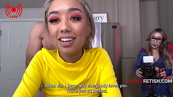 Asian milf bares it all live for views