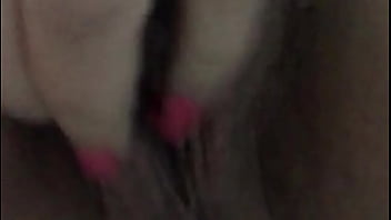 Masturbating close 1