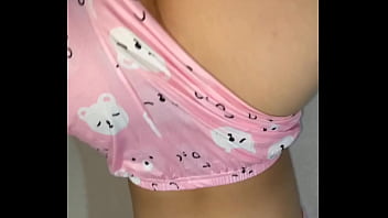 Hermanastra de 18 añitos follada con su pijama anda triste porque su novio la termino hermosa culona porno casero