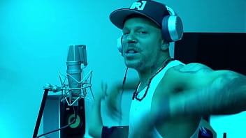 René lo hace de nuevo