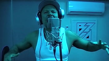 René lo hace de nuevo