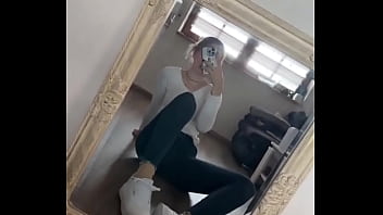 Hello ; jeans and pantyhose do i love and do you #fetish #feet #footjob #nylon #nylonfeets #nylonfetısh girl