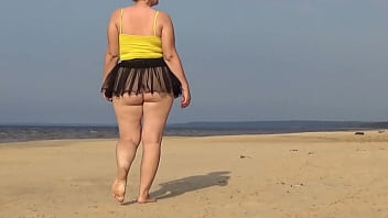 Fucking funny milf on wild island