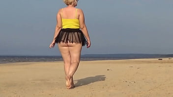 Fucking funny milf on wild island