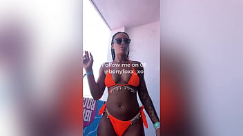 Leaked video of black model ebony foxx smoking Leaked video of black model ebony foxx smoking