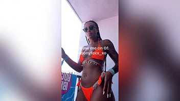 Leaked video of black model ebony foxx smoking Leaked video of black model ebony foxx smoking