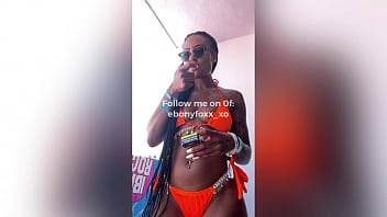 Leaked video of black model ebony foxx smoking Leaked video of black model ebony foxx smoking