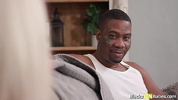 Big tits blonde cassidy luxe wans to try double penetration with her black busty milf sucks both bbc then have her ass nd pussy fucked