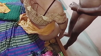 Jijaji put his penis in me after licking my pussy pussy while sitting on the chair