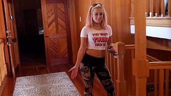 Kenzie greene shows you tom petty's old house