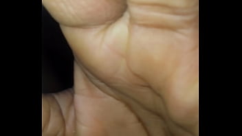 I learned how to use the bathroom without leaving too much mess showing around my anus from my pet dog that also uses without leaving on themselves to let me know if you see something 2