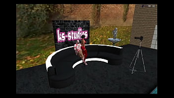 Kari su primera ves en video