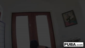 Hot babes lick pussy