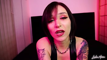 Vampire queen gets her stake