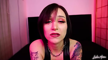 Vampire queen gets her stake