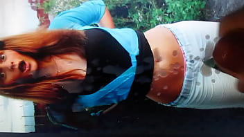 Big cumshot on girl with open mouthed a lot of sperm