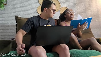 Colega de escola me convidou pra estudar mais o que ela queria era pipoka na xota tá