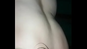 Safada chupando namorado pr