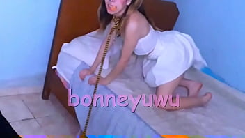 Bonneyuwu 10 36 conejita toma la leche y se masturba con gran dildo