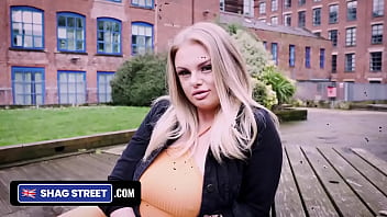 Luke is an affluent man looking to take care of a stunning mylf like bonnie rose shagstreet