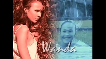 Wanda fucks in a bar