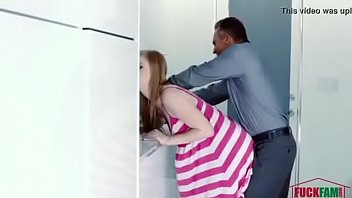 Pretty blonde teen got stuck and fuck by stepdad