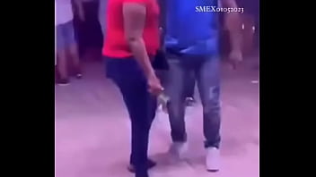 Yo motivando a dom cuando no quiere bailar