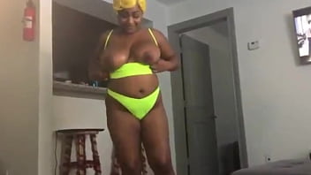 Thelastrealtop get a summer blowjob mshoneyroseatl