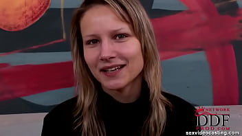 Natural beauty samantha jolie strip tease