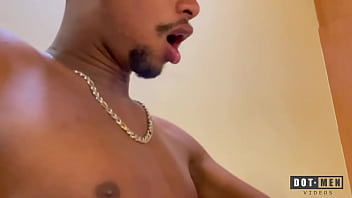 Safado Levando Pica Do Baiano Roludo thumbnail