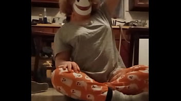 Grey tshirt exercise s