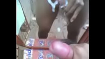 Eu gozando no espelho