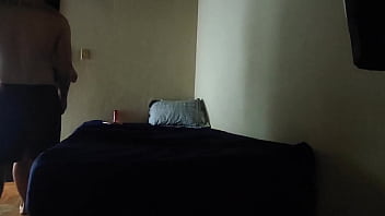 Masagista milf safada não aguentou o tesao e deu pro cliente cameras filmaram tudo