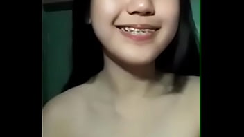 Beautiful indo girl with nice rack homemade video for boyfriend