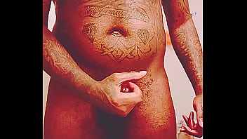 Wide cock black guy blow’s his pussy stuffer