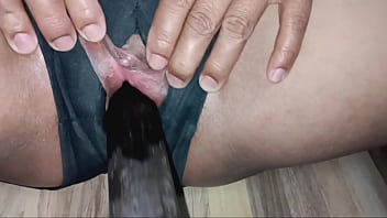 Lucky guy watch this amateur squirting make him cum hard