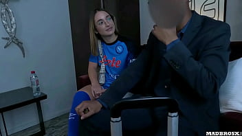 An italian fan from napoli cheats on her boyfriend and agrees to get her ass pounded to apologize