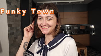 Nonton Huge Black Cock Rips The Anal Hole Of A Funky Town Cutie thumbnail