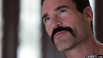 Camming stepdaughter gets busted by her stepfather