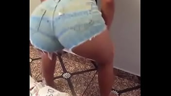 Novinha fazendo o quadradinho é uma delicia