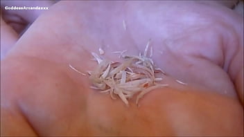 Adore my sexy bare feet & toenails