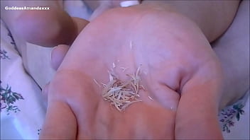 Adore my sexy bare feet & toenails