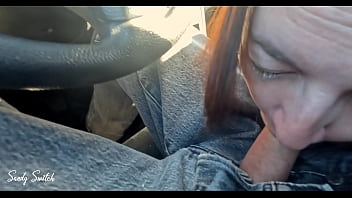 Pretty hitchhiker seduces driver and gives blowjob at 93 mph