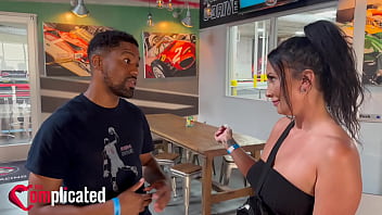 It's complicated episode 1 k1 race and ice cream