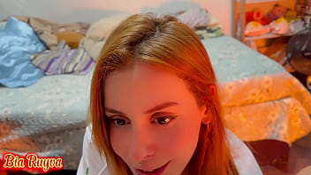 Técnica em enfermagem chega em casa e encontra a rola enorme do marido