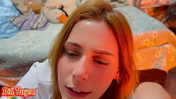 Técnica em enfermagem chega em casa e encontra a rola enorme do marido